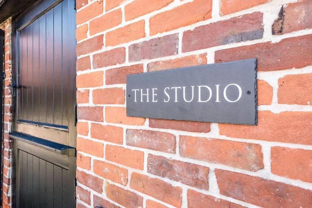 וודברידג' The Studio, Hoo מראה חיצוני תמונה